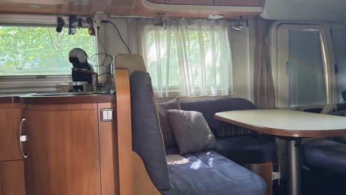 Knaus Sunliner integrated 4p automatic 