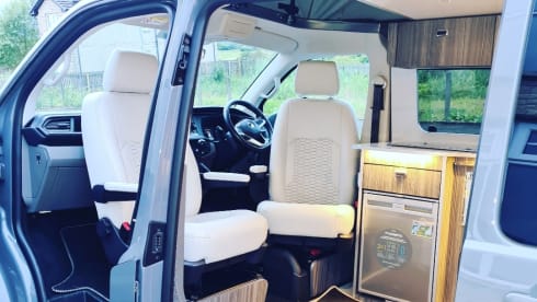 4 berth Volkswagen bus from 2019