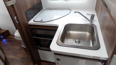 Mr T – LUXURY MOTORHOME 