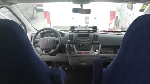 Blue Bird – Four-person EuraMobil Bus Camper