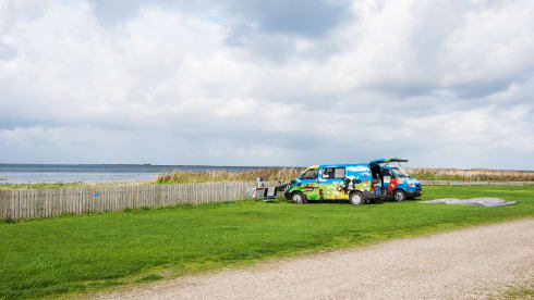 Beach – Beach - Cozy and robust VW T4 campervan