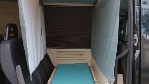 De Bus – Lovely family camper 4-6p
