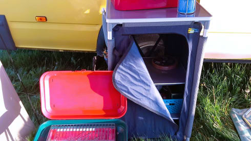 FESTIVALBUS – Converted "FESTIVALBUS" for 5 people! (2012 Ford Transit)