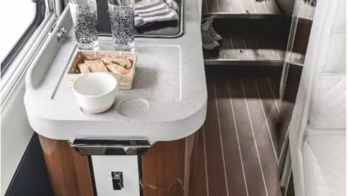 Luxury Mobilvetta Admiral 5.1