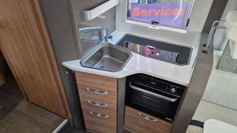 C39 – 4p Adria Mobil semi-integrated from 2020