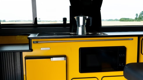 Eggy – 4 berth Volkswagen campervan from 2023