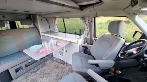 Carloz – * VW California Westfalia - Full option Campervan *