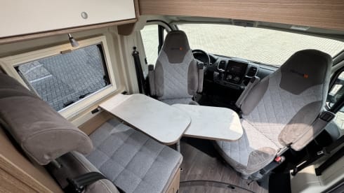 2p Niesmann + Bischoff bus from 2022