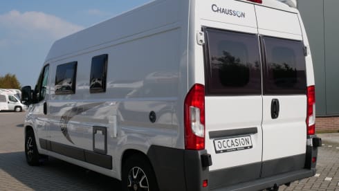 Chausson1, 2 sleeping- 4 seats.