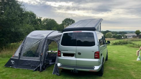 Silvy – 4 berth Volkswagen campervan from 2016