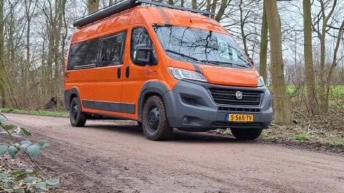 5 Person Fiat Ducato bus camper (built in 2017) (built in 2023)