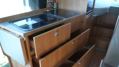 RC – Pössl Roadcriser Solar - AHK-Awning-NAVI-R`camera