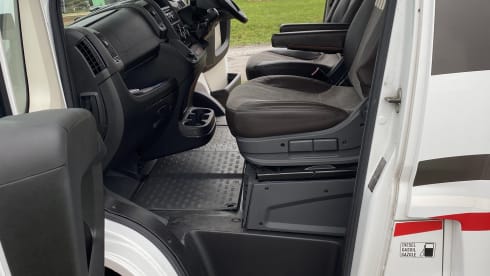 Sunlight A70 mit 6 Schlafplätzen, haustierfrei