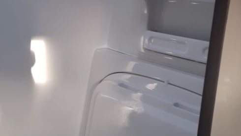 Heidi Hi – 2 berth Citroën Campervan from 2021