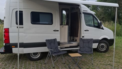 B.a.  – 2-seater Volkswagen bus from 2014