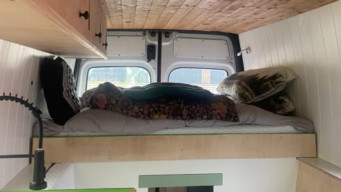 Daisy ✨ 🚐 ⛰️ 🌊  – Professionally converted Vauxhall Movano fully off-grid adventure Campervan