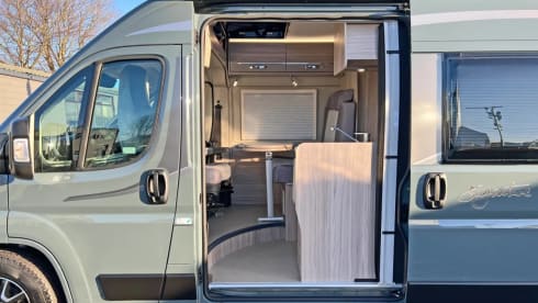 Betty Ruth – Elddis 4 berth Automatic Campervan 2024 With Double Bed Pop Top