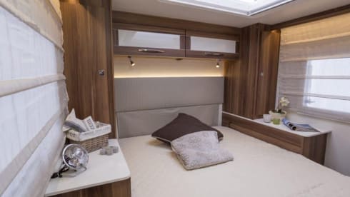 Mr T – LUXURY MOTORHOME 
