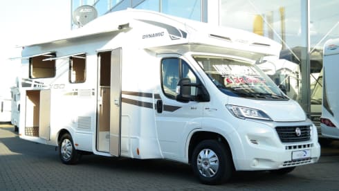 C-Type – Modern camper model 2-4 pers. camper with 200 free extras