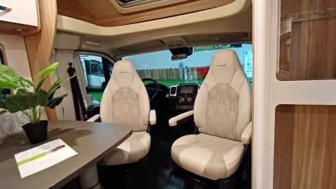 Burstner Lyseo Time limited edition – 2p Bürstner semi-integrated uit 2019