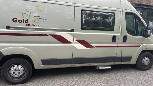 Ons Campertje – 2-person Fiat bus from 2009