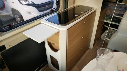 McLouis2, Bunk bed, 4 sleeping- 4 seats.