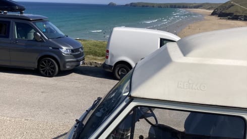 Sammy – VW Solar Hi-Top off grid Campervan 