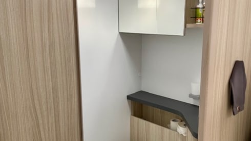 B77 – 5p Sun Living alcove from 2022