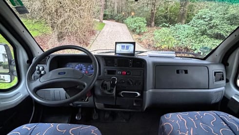 Hymer-Nischenwohnwagen für 6 Personen aus dem Jahr 2001