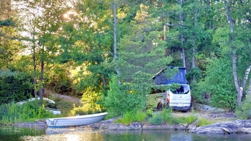 The Nugg – Ford Nugget Plus Trail 2023 - Full option camperbusje met hefdak en toilet