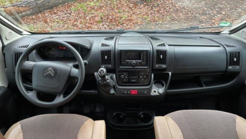 Tourer Luxury Plus – 2p Pössl bus from 2017