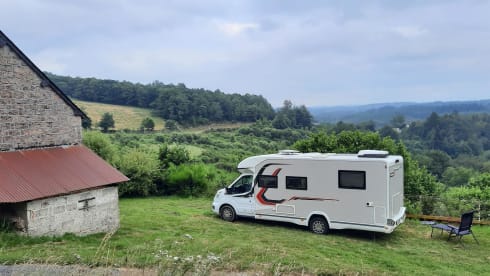 Kwist Bus – Camper 2020 - 4 p with air conditioning in living area - Challenger