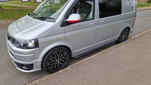 Angharad – Angharad - 4 Berth VW Campervan - *Insurance Included