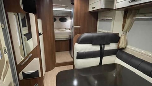 Complete 3p McLouis semi-integrated from 2013 with split air conditioning