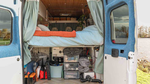 Discover the world! 2 p. Buscamper off-grid, fully equipped.