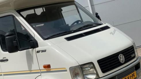 4p Volkswagen alcove from 1998