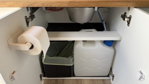 TZM – Campervan Vauxhall Vvaro a 2 posti letto, passo lungo, dal 2026