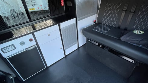 YR71KTK NOMAD Romford –  4 Berth Nomad Camper Romford -Romford