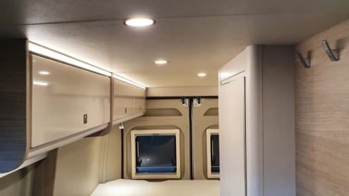 Manoeuvrable camper with 4 sleeping places - Burstner Campeo Roadrunnen C600