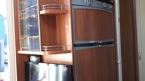 Make a nice relaxing trip with our camper!