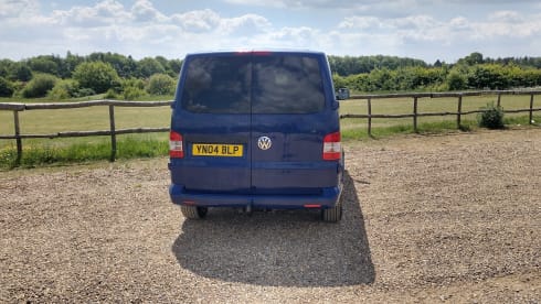 Halen – 2/3 berth LWB Volkswagen T30 with 5 seatbelts