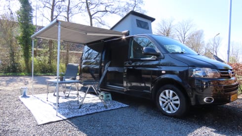 Casa on wheels – 2p Volkswagen campervan from 2022