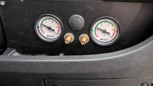 Limitless  – 2-4 berth Peugeot off grid campervan