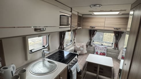 Cadman campers – 4 berth Fiat ducato