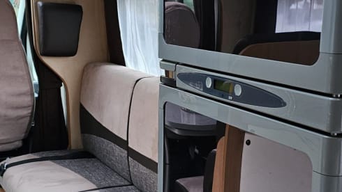 4p Challenger semi-integrated from 2014