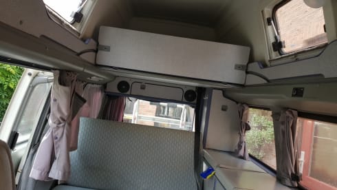 Carmen – Volkswagen T4 camper 'Carmen' with alcove