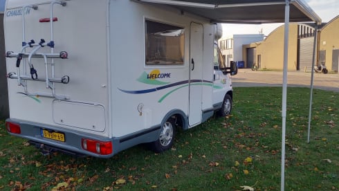 Complete camper, spacious inside. Good controllable for everyone !!
