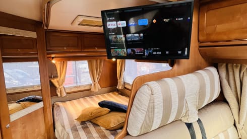 Compleet huisje op wielen! – Rapido Camper 2 person compact and complete!