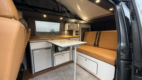 4 berth Volkswagen campervan 