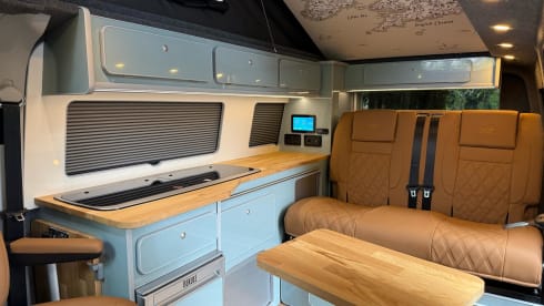 woody – Luxury 4 berth Automatic Volkswagen campervan brand new 2025 conversion 